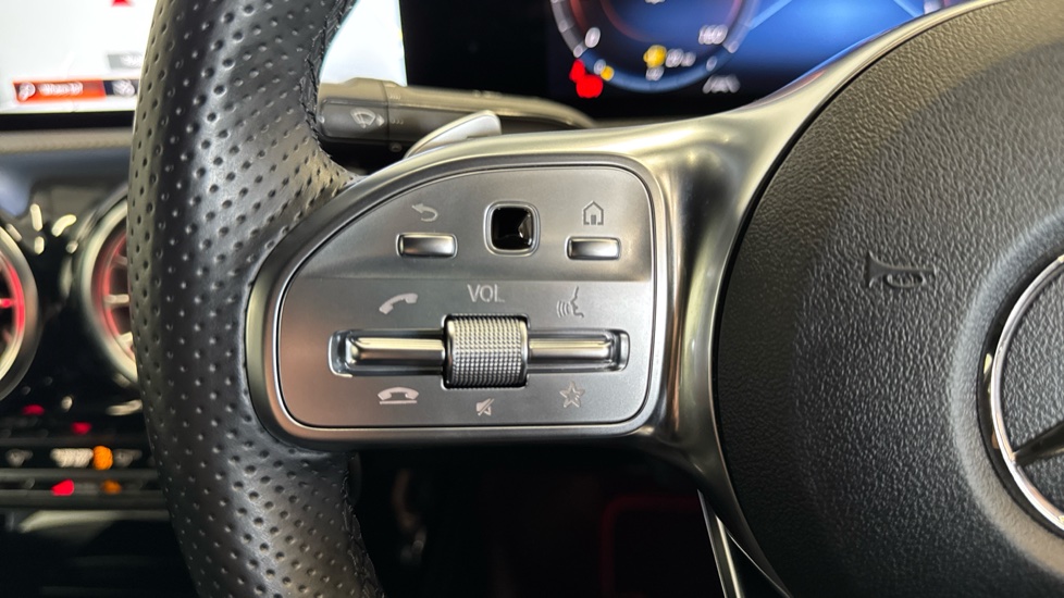 Mercedes-Benz A-Class A180 AMG Line Premium Edition 4dr Auto Petrol Saloon - Image 29