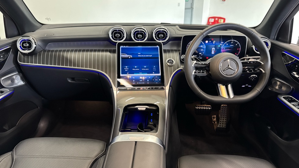 Mercedes-Benz GLC 300d 4Matic AMG Line Premium + 5dr 9G-Tronic Diesel Estate - Image 10