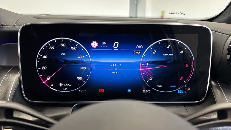Mercedes-Benz GLC 300d 4Matic AMG Line Premium + 5dr 9G-Tronic Diesel Estate - Image 18