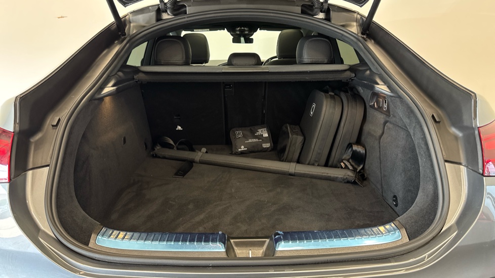 Mercedes-Benz GLE Coupe GLE 400e 4Matic AMG Line Premium + 5dr 9G-Tronic Estate - Image 4
