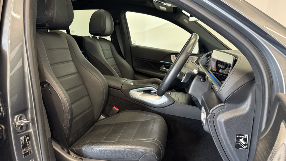 Mercedes-Benz GLE Coupe GLE 400e 4Matic AMG Line Premium + 5dr 9G-Tronic Estate - Image 27
