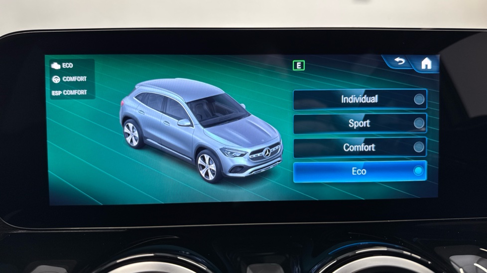 Mercedes-Benz GLA 200 AMG Line Executive 5dr Auto Petrol Hatchback - Image 41