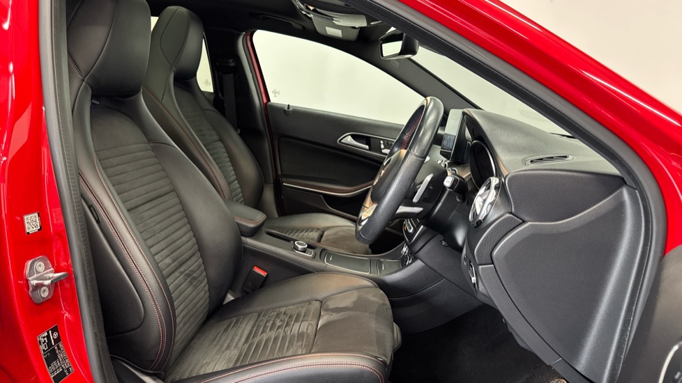Mercedes-Benz GLA 200 AMG Line Edition Plus 5dr Auto Petrol Hatchback - Image 27