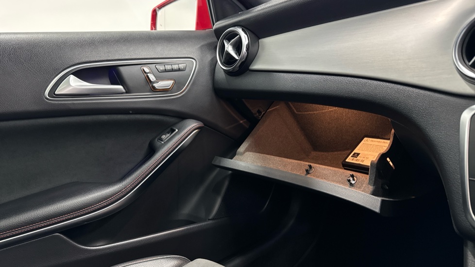 Mercedes-Benz GLA 200 AMG Line Edition Plus 5dr Auto Petrol Hatchback - Image 38