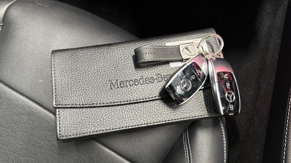 Mercedes-Benz E-Class E220d 200 AMG Line Night Ed Prem+ 4dr 9G-Tronic Diesel Saloon - Image 19