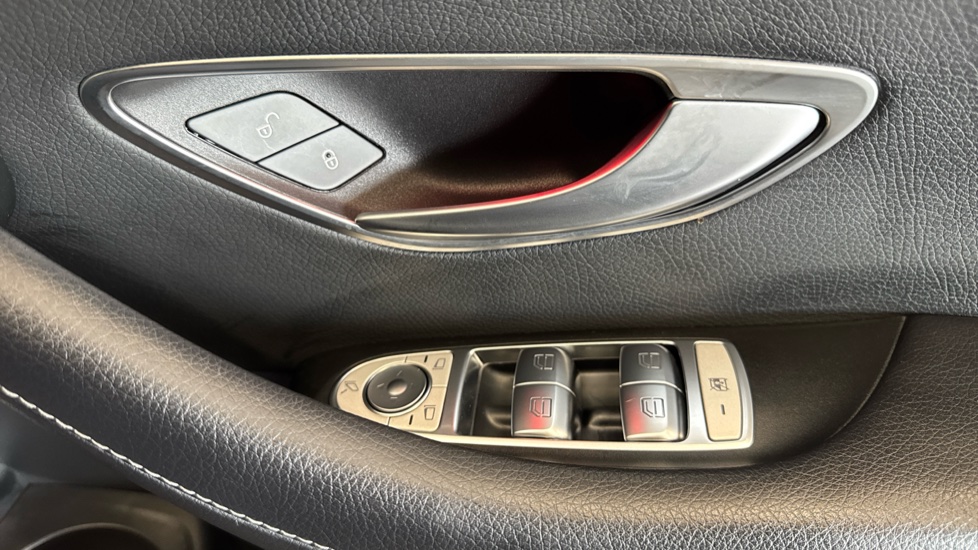 Mercedes-Benz E-Class E220d 200 AMG Line Night Ed Prem+ 4dr 9G-Tronic Diesel Saloon - Image 26
