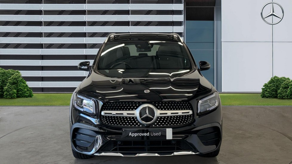 Mercedes-Benz GLB 200 AMG Line Premium Plus 5dr 7G-Tronic Petrol Estate - Image 3