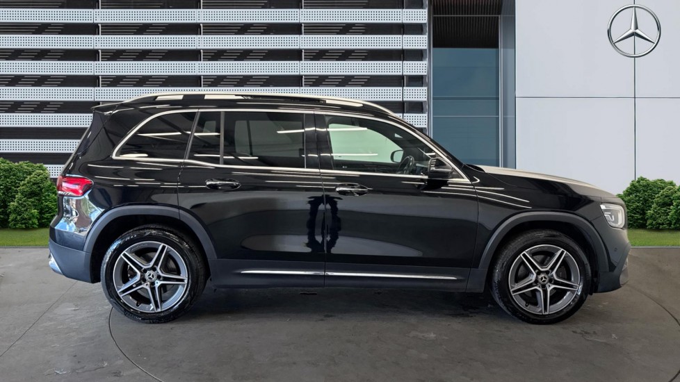 Mercedes-Benz GLB 200 AMG Line Premium Plus 5dr 7G-Tronic Petrol Estate - Image 5