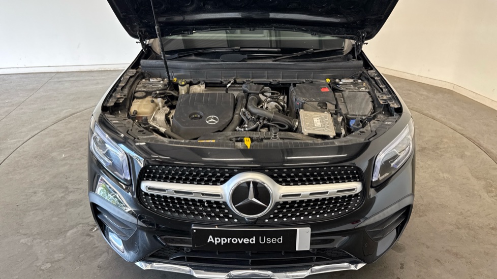 Mercedes-Benz GLB 200 AMG Line Premium Plus 5dr 7G-Tronic Petrol Estate - Image 8
