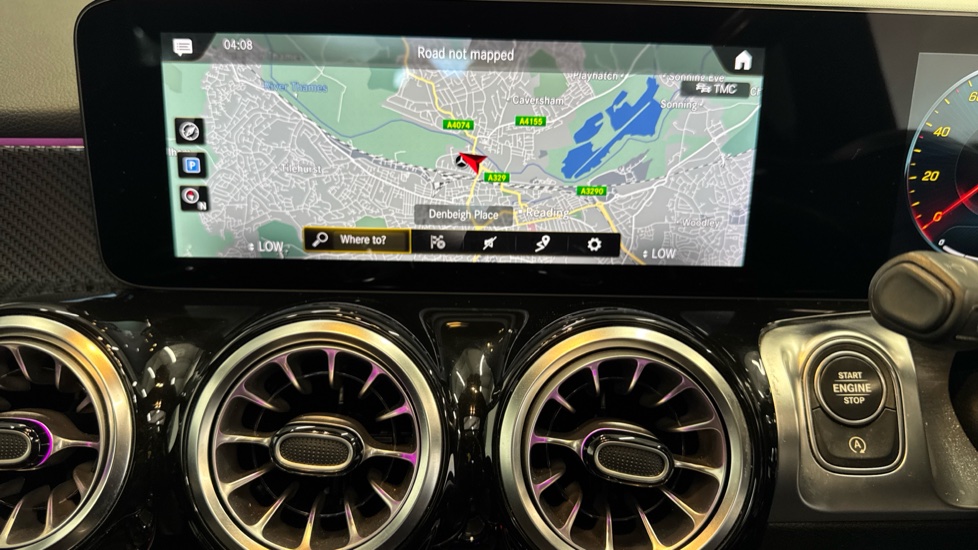Mercedes-Benz GLB 200 AMG Line Premium Plus 5dr 7G-Tronic Petrol Estate - Image 12