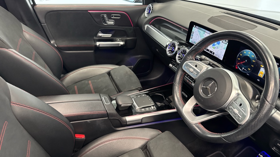 Mercedes-Benz GLB 200 AMG Line Premium Plus 5dr 7G-Tronic Petrol Estate - Image 14