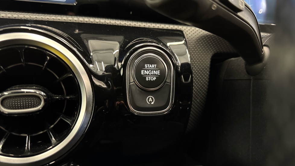 Mercedes-Benz A-Class A180 AMG Line 5dr Petrol Hatchback - Image 27