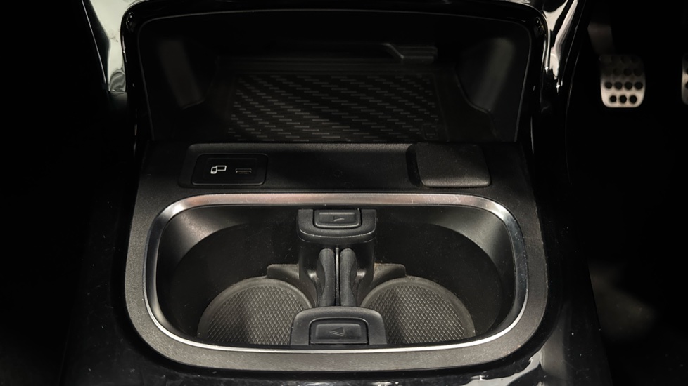 Mercedes-Benz A-Class A180 AMG Line 5dr Petrol Hatchback - Image 29