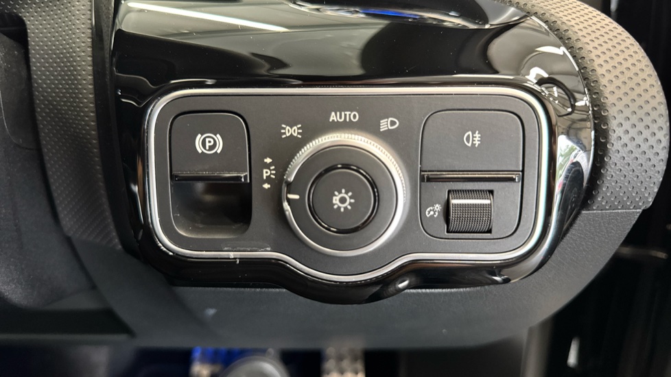 Mercedes-Benz A-Class A200 AMG Line Executive 5dr Auto Petrol Hatchback - Image 28
