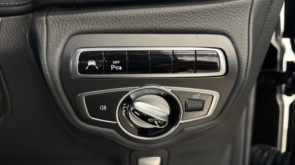 Mercedes-AMG G-Class G63 5dr 9G-Tronic Petrol Station Wagon - Image 27