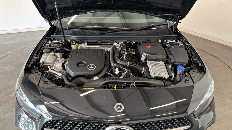 Mercedes-Benz A-Class A180 AMG Line Premium Plus 5dr Auto Petrol Hatchback - Image 8