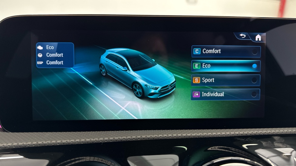 Mercedes-Benz A-Class A180 AMG Line Premium Plus 5dr Auto Petrol Hatchback - Image 38