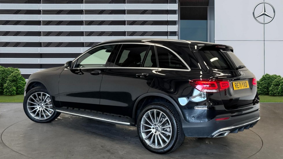 Mercedes-Benz GLC 300de 4Matic AMG Line Premium 5dr 9G-Tronic Estate - Image 2