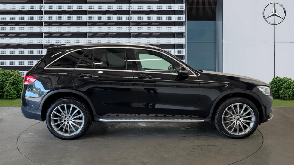 Mercedes-Benz GLC 300de 4Matic AMG Line Premium 5dr 9G-Tronic Estate - Image 5
