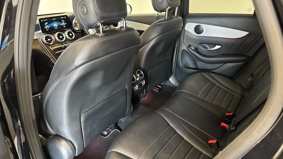 Mercedes-Benz GLC 300de 4Matic AMG Line Premium 5dr 9G-Tronic Estate - Image 16
