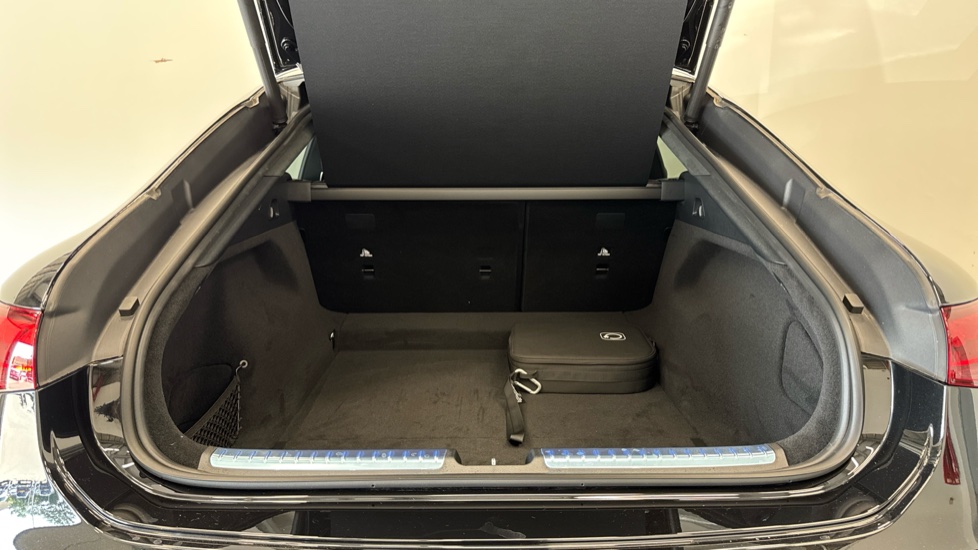 Mercedes-AMG Eqs 53 4MATIC+ 484kW Touring 108kWh 4dr Auto Electric Saloon - Image 4