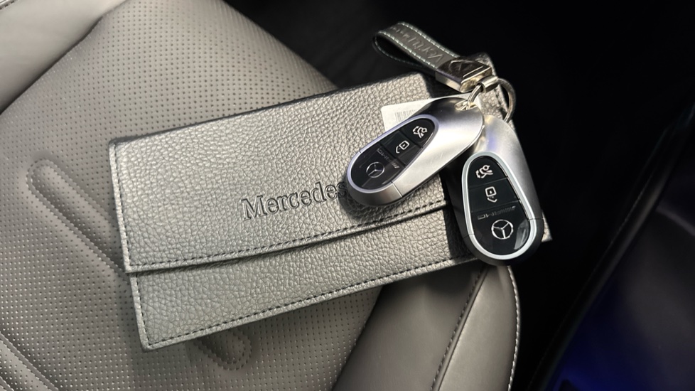 Mercedes-AMG Eqs 53 4MATIC+ 484kW Touring 108kWh 4dr Auto Electric Saloon - Image 19