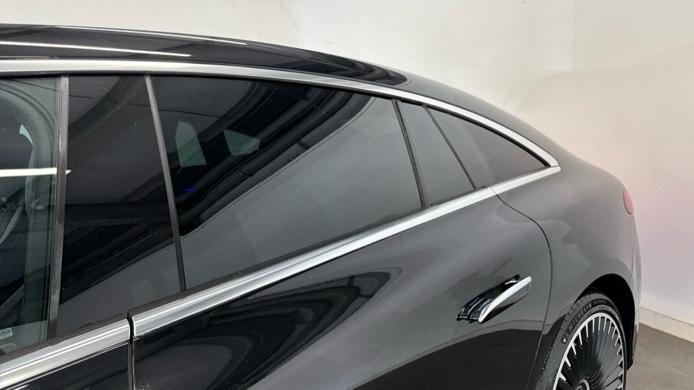 Mercedes-AMG Eqs 53 4MATIC+ 484kW Touring 108kWh 4dr Auto Electric Saloon - Image 43