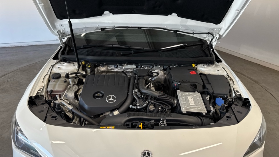 Mercedes-Benz CLA 200 AMG Line Premium 4dr Tip Auto Petrol Saloon - Image 8