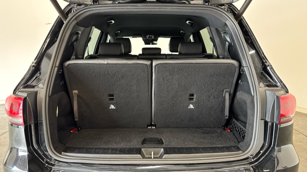 Mercedes-Benz GLB 220d 4Matic AMG Line Premium 5dr 8G-Tronic Diesel Estate - Image 4