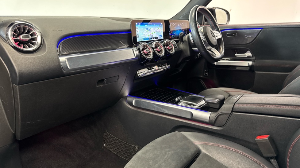 Mercedes-Benz GLB 220d 4Matic AMG Line Premium 5dr 8G-Tronic Diesel Estate - Image 9