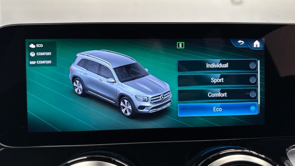 Mercedes-Benz GLB 220d 4Matic AMG Line Premium 5dr 8G-Tronic Diesel Estate - Image 41