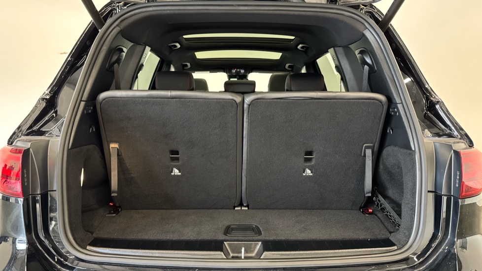 Mercedes-Benz GLB 200 AMG Line Premium Plus 5dr 7G-Tronic Petrol Estate - Image 4