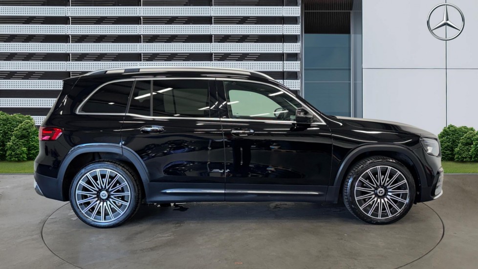 Mercedes-Benz GLB 200 AMG Line Premium Plus 5dr 7G-Tronic Petrol Estate - Image 5