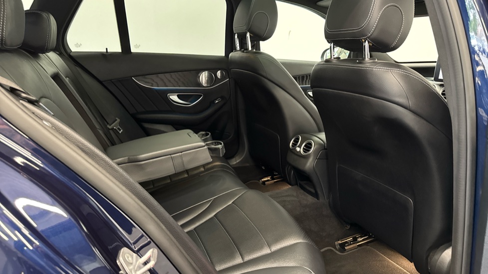 Mercedes-Benz C-Class C250d AMG Line Premium Plus 5dr 9G-Tronic Diesel Estate - Image 22