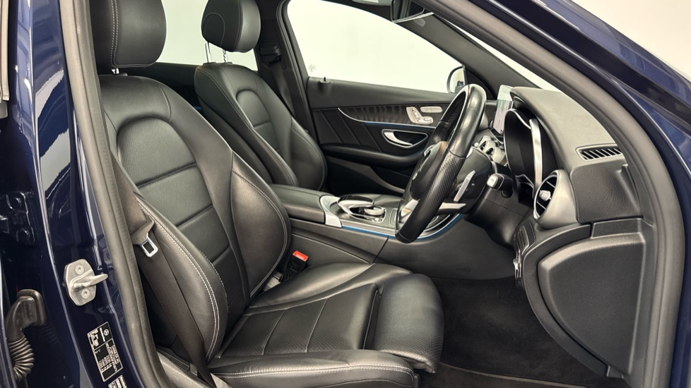 Mercedes-Benz C-Class C250d AMG Line Premium Plus 5dr 9G-Tronic Diesel Estate - Image 28