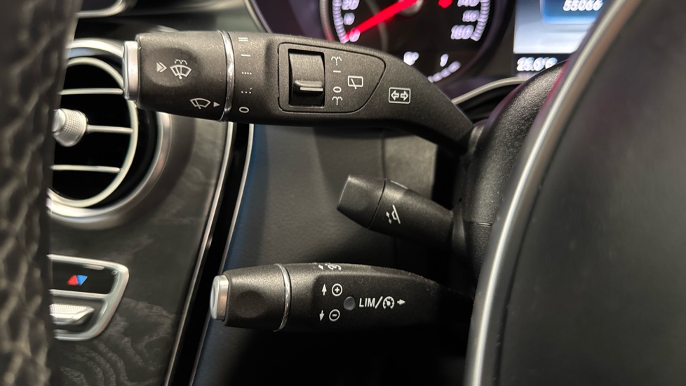 Mercedes-Benz C-Class C250d AMG Line Premium Plus 5dr 9G-Tronic Diesel Estate - Image 32