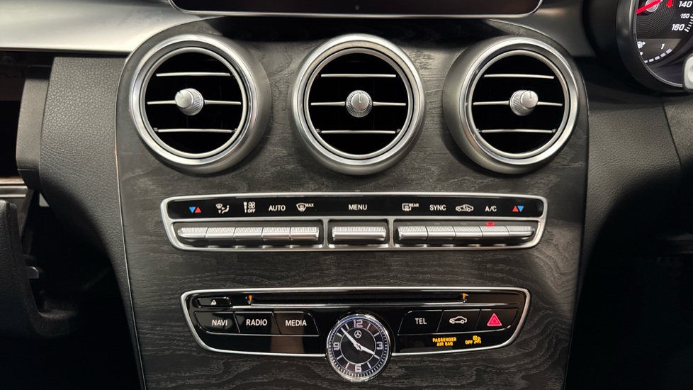 Mercedes-Benz C-Class C250d AMG Line Premium Plus 5dr 9G-Tronic Diesel Estate - Image 33