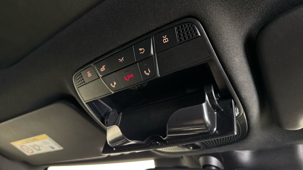 Mercedes-Benz C-Class C250d AMG Line Premium Plus 5dr 9G-Tronic Diesel Estate - Image 37
