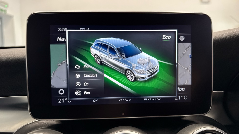 Mercedes-Benz C-Class C250d AMG Line Premium Plus 5dr 9G-Tronic Diesel Estate - Image 40
