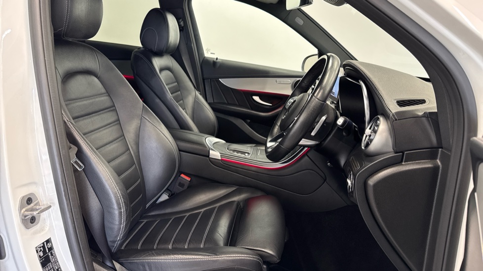 Mercedes-Benz GLC 220d 4Matic AMG Line Premium 5dr 9G-Tronic Diesel Estate - Image 27