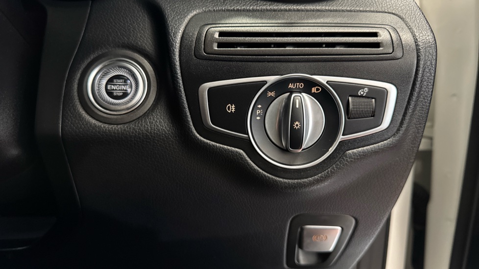 Mercedes-Benz GLC 220d 4Matic AMG Line Premium 5dr 9G-Tronic Diesel Estate - Image 28