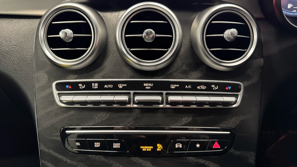 Mercedes-Benz GLC 220d 4Matic AMG Line Premium 5dr 9G-Tronic Diesel Estate - Image 32