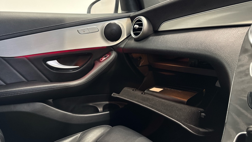 Mercedes-Benz GLC 220d 4Matic AMG Line Premium 5dr 9G-Tronic Diesel Estate - Image 35