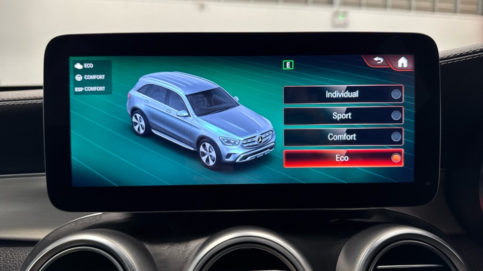 Mercedes-Benz GLC 220d 4Matic AMG Line Premium 5dr 9G-Tronic Diesel Estate - Image 38
