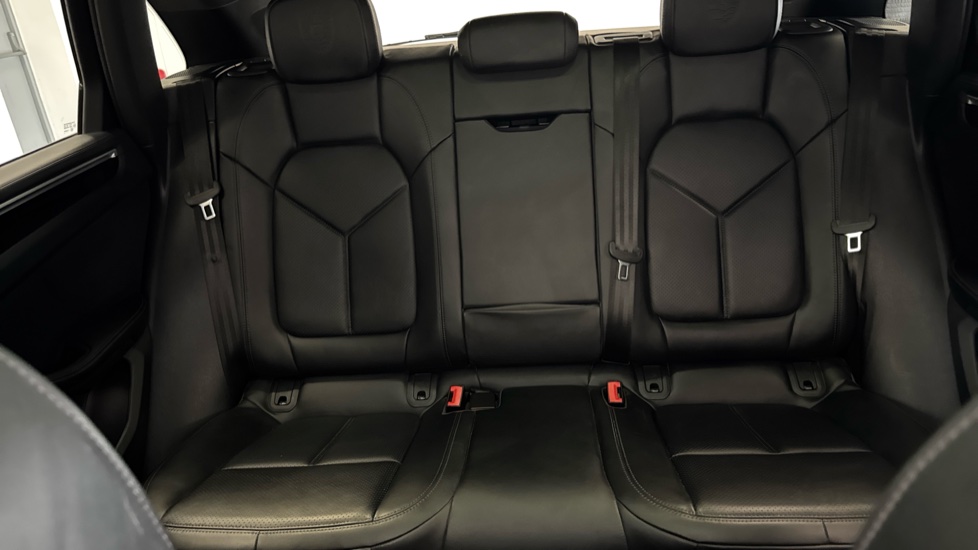 Porsche Macan S 5dr PDK Petrol Estate - Image 15