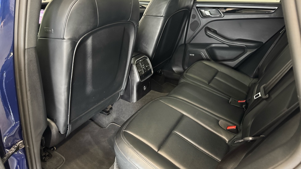 Porsche Macan S 5dr PDK Petrol Estate - Image 16