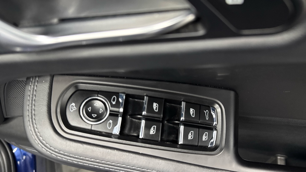 Porsche Macan S 5dr PDK Petrol Estate - Image 23