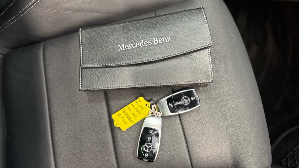 Mercedes-Benz E-Class E350d AMG Line Edition Premium Plus 5dr 9G-Tronic Diesel Estate - Image 19