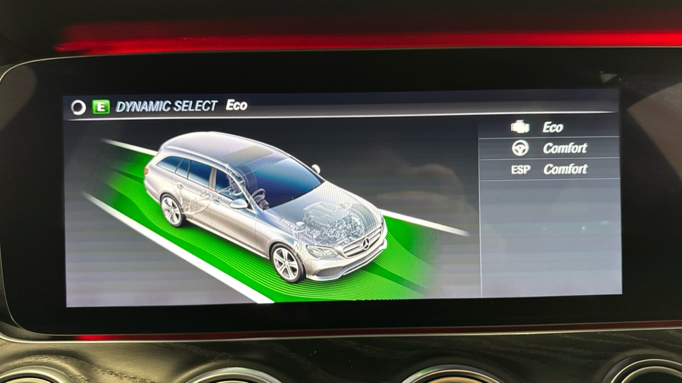 Mercedes-Benz E-Class E350d AMG Line Edition Premium Plus 5dr 9G-Tronic Diesel Estate - Image 41