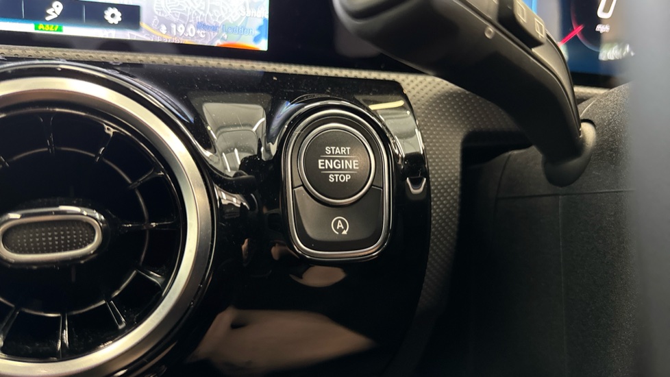 Mercedes-Benz A-Class A200 Sport Executive 5dr Auto Petrol Hatchback - Image 31